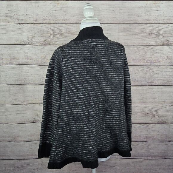 Carve Designs Women's Wool Blend Shawl Black White Striped Cardigan XL - Picture 3 of 8
